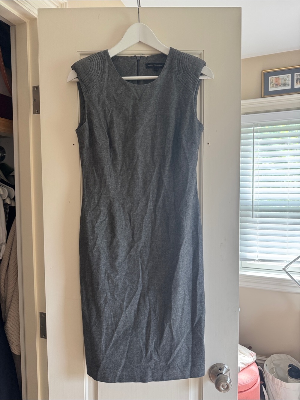 Banana Republic Dark Gray Sleeveless Sheath Dress